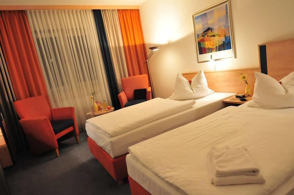 Akzent Hotel Stadt Schluechtern ***S Dış mekan fotoğraf