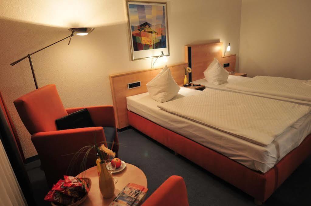 Akzent Hotel Stadt Schluechtern ***S Dış mekan fotoğraf